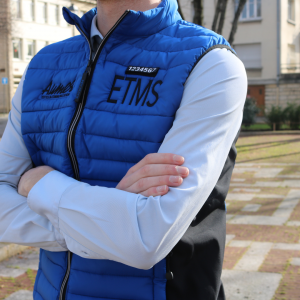 marquage tenues agents privés de sécurité bleue